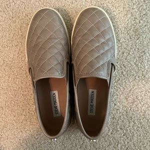 Steve Madden taupe sneakers